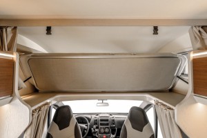 Interiér obytného vozu Rimor Seal 695 - 2021 typu alkovna