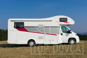 Vybavený obytný vůz Rimor Seal 695 - 2021 typu alkovna