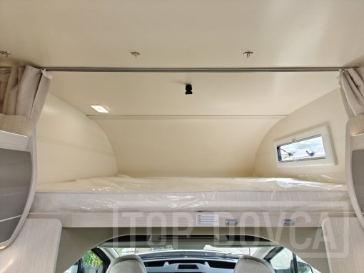 Interiér obytného vozu nobelART A-7000 Elegance - modelový rok 2025.