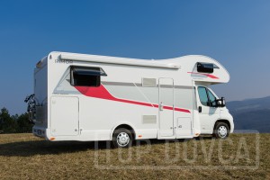 Vybavený obytný vůz Rimor Seal 695 - 2021 typu alkovna