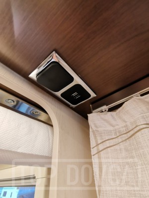 Interiér obytného vozu Rimor Seal 695 - 2021 typu alkovna