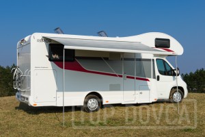 Vybavený obytný vůz Rimor Seal 695 - 2021 typu alkovna